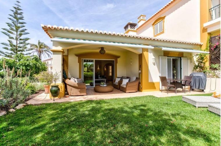 2Bedroom Bungalow Heated Shared Pool ,Near Carvoeiro And Ferrugudo Exteriör bild