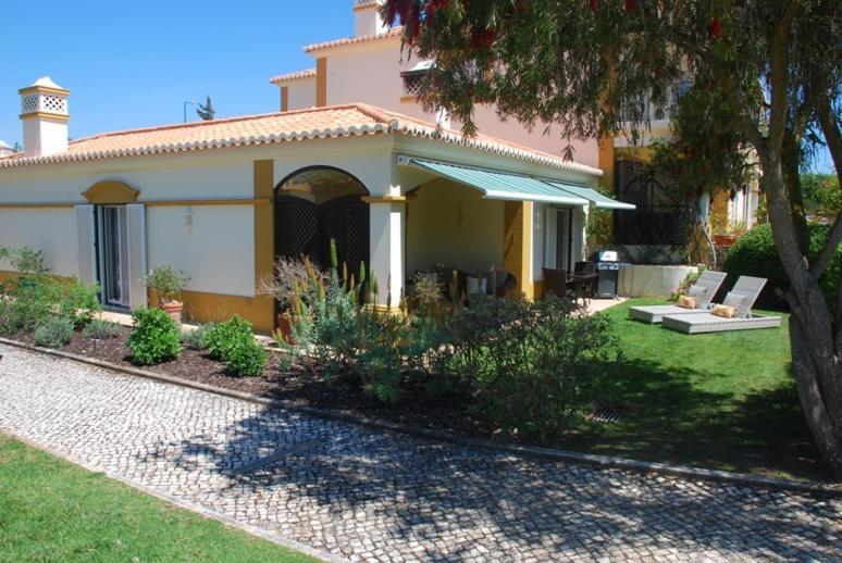 2Bedroom Bungalow Heated Shared Pool ,Near Carvoeiro And Ferrugudo Exteriör bild
